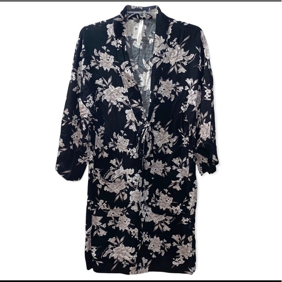 Spiritual Gangster Black and White Maya Floral Kimono OS NWOT - Picture 6 of 8